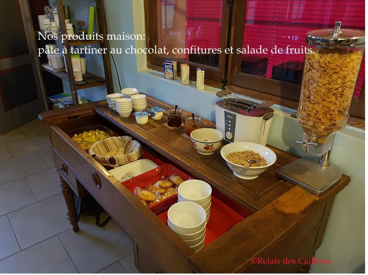 ホテル Logis Relais Des Cailleres サン・パヴァス エクステリア 写真
